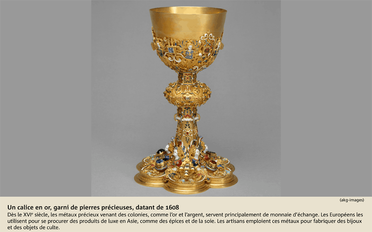 Un calice en or, garni de pierres précieuses, datant de 1608
